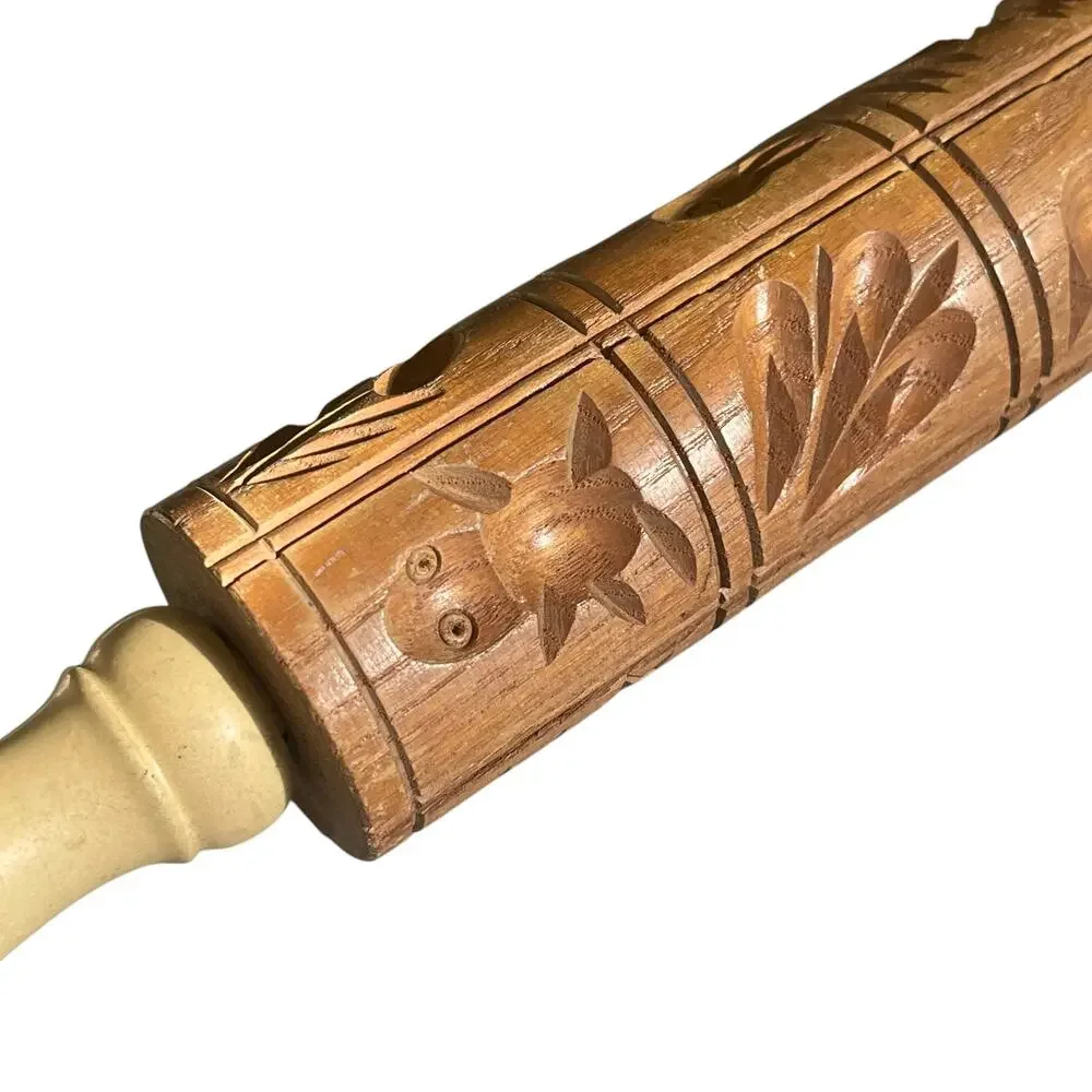 no brand vintage carved